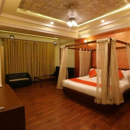 Hotel Golden Sands ชัยปุระ ภายนอก รูปภาพ