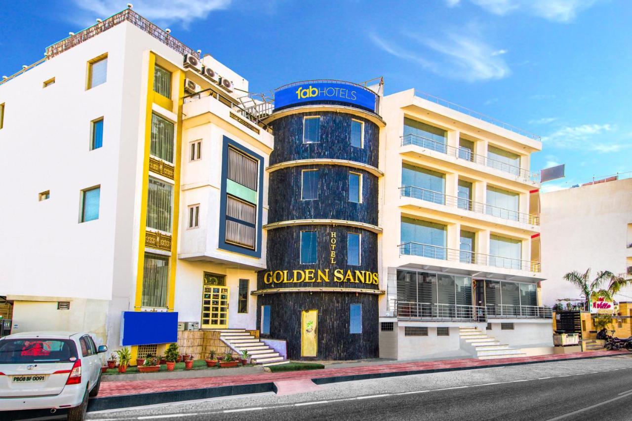 Hotel Golden Sands ชัยปุระ ภายนอก รูปภาพ