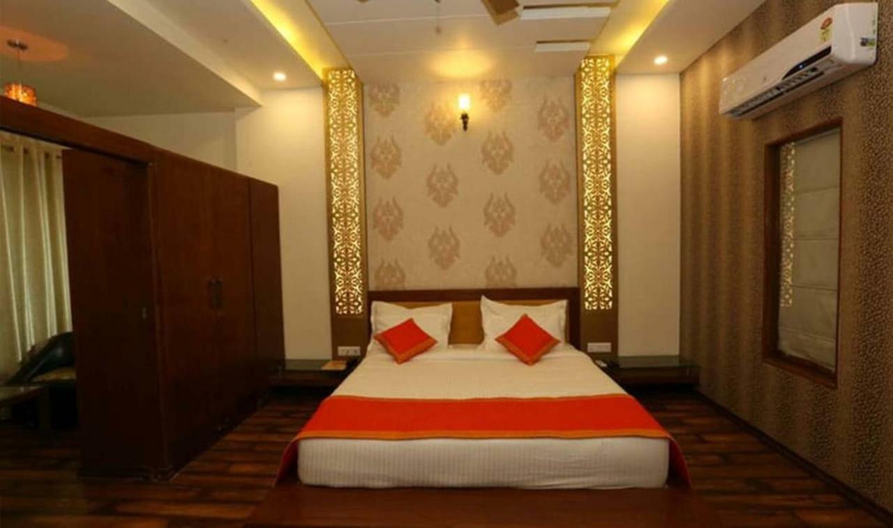 Hotel Golden Sands ชัยปุระ ภายนอก รูปภาพ