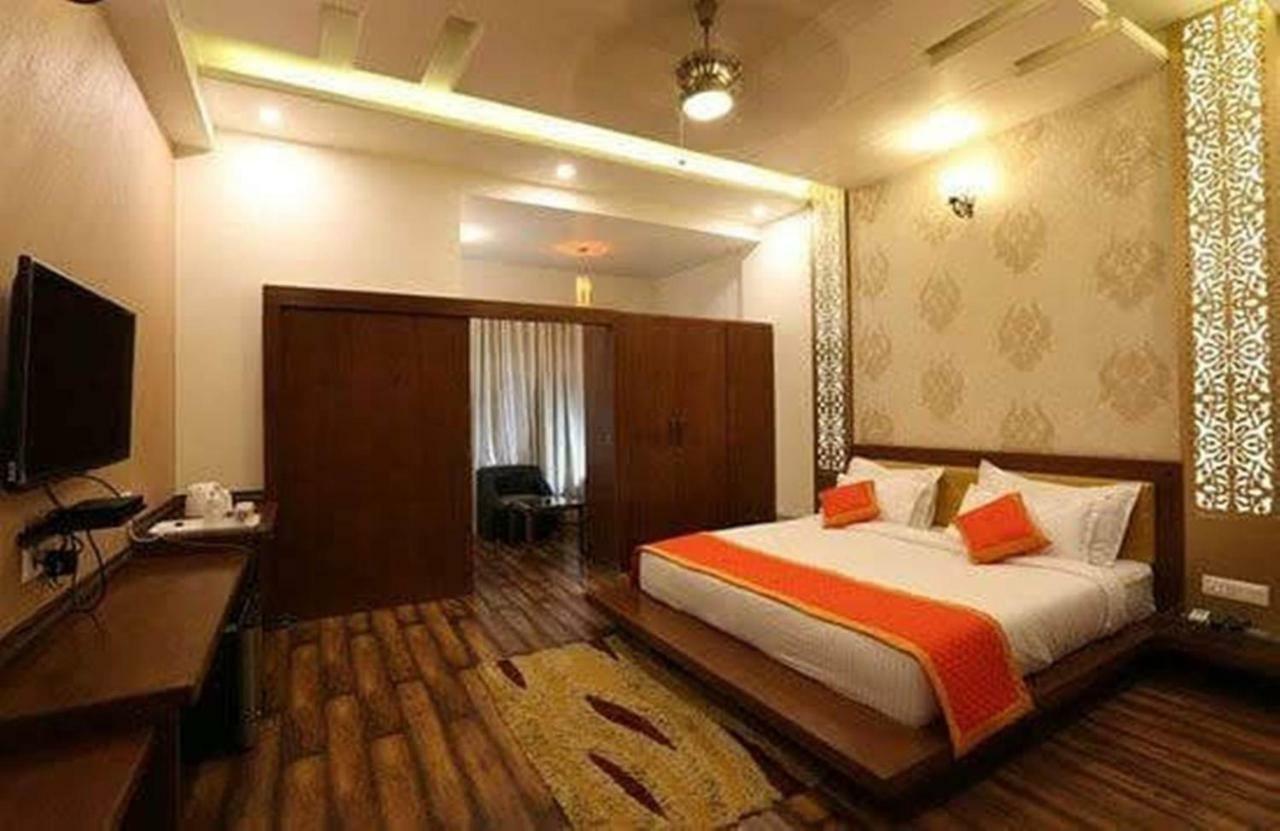 Hotel Golden Sands ชัยปุระ ภายนอก รูปภาพ